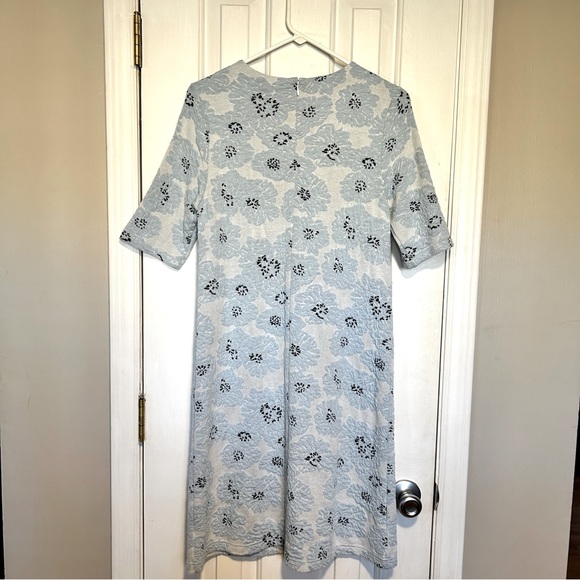 Tyler Boe Short Sleeve Blue Floral Dress with Pockets | Size Medium - Picture 8 of 13